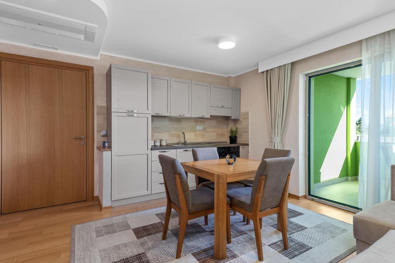 Apartmani Rubinic Турань Екстер'єр фото