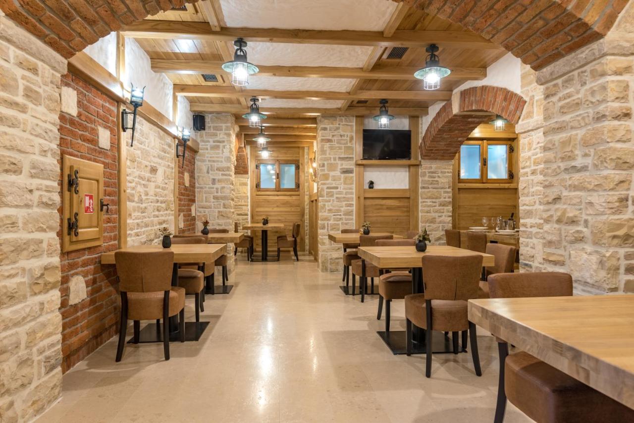 Apartmani Rubinic Турань Екстер'єр фото
