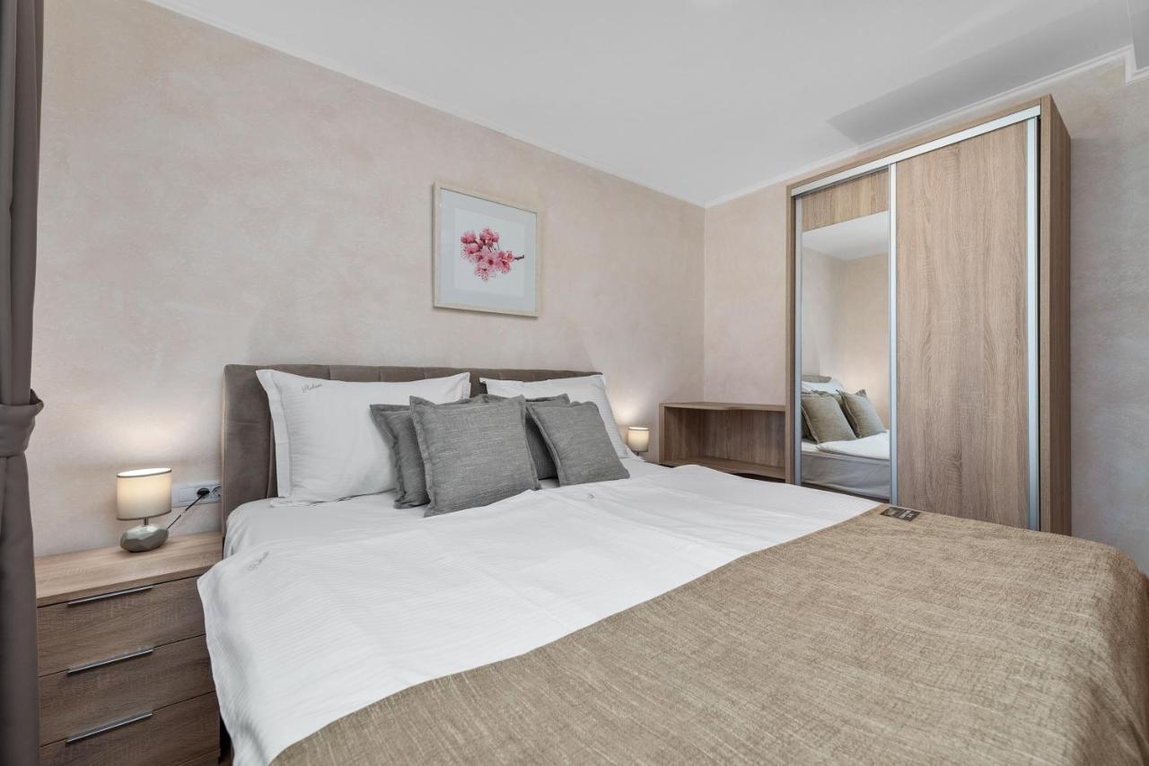 Apartmani Rubinic Турань Екстер'єр фото